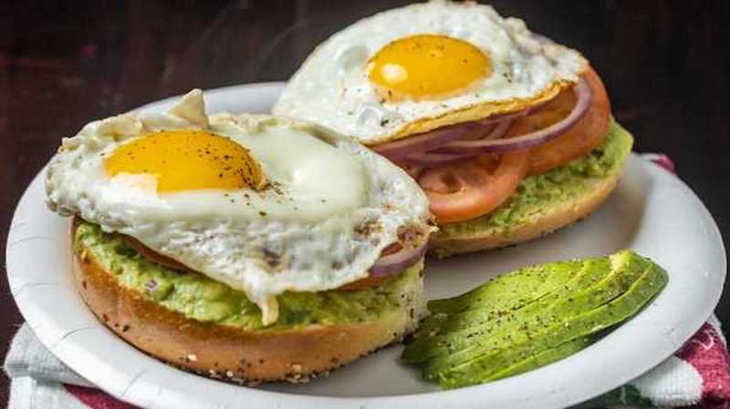 Bagel Chef - Egg Sandwich with Avocado